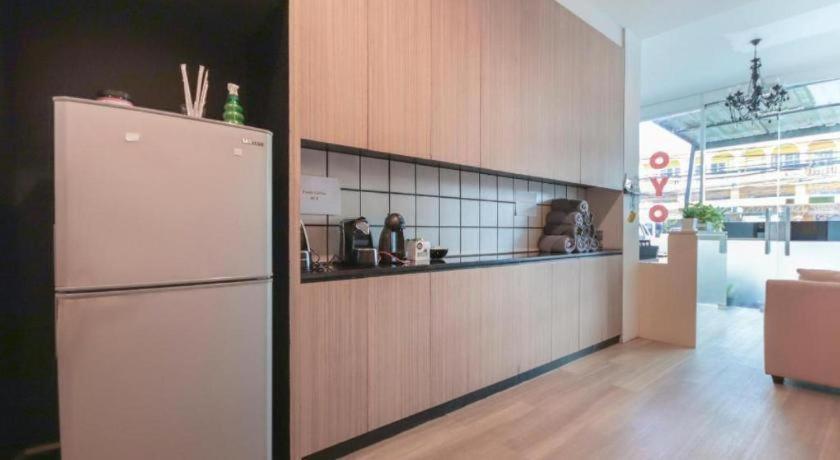 โอโย 1162 ฉลอง โฮม เพลส Hotel ภายนอก รูปภาพ